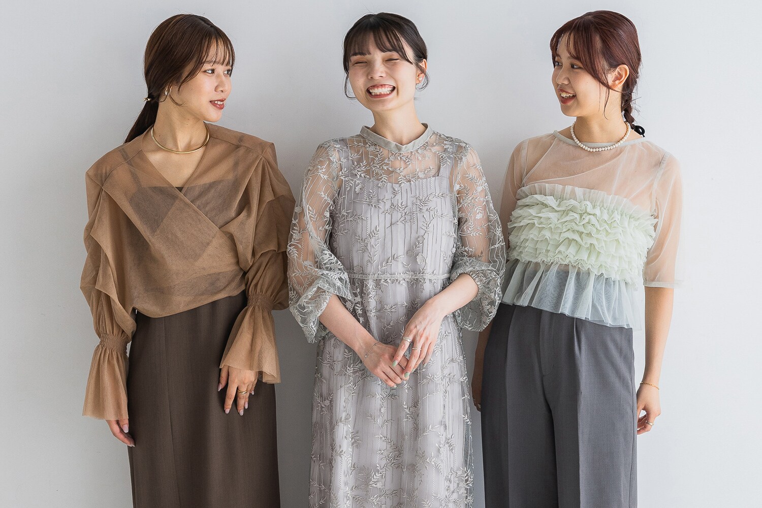 apart by lowrys アパートバイローリーズ 配色刺繍レースドレス