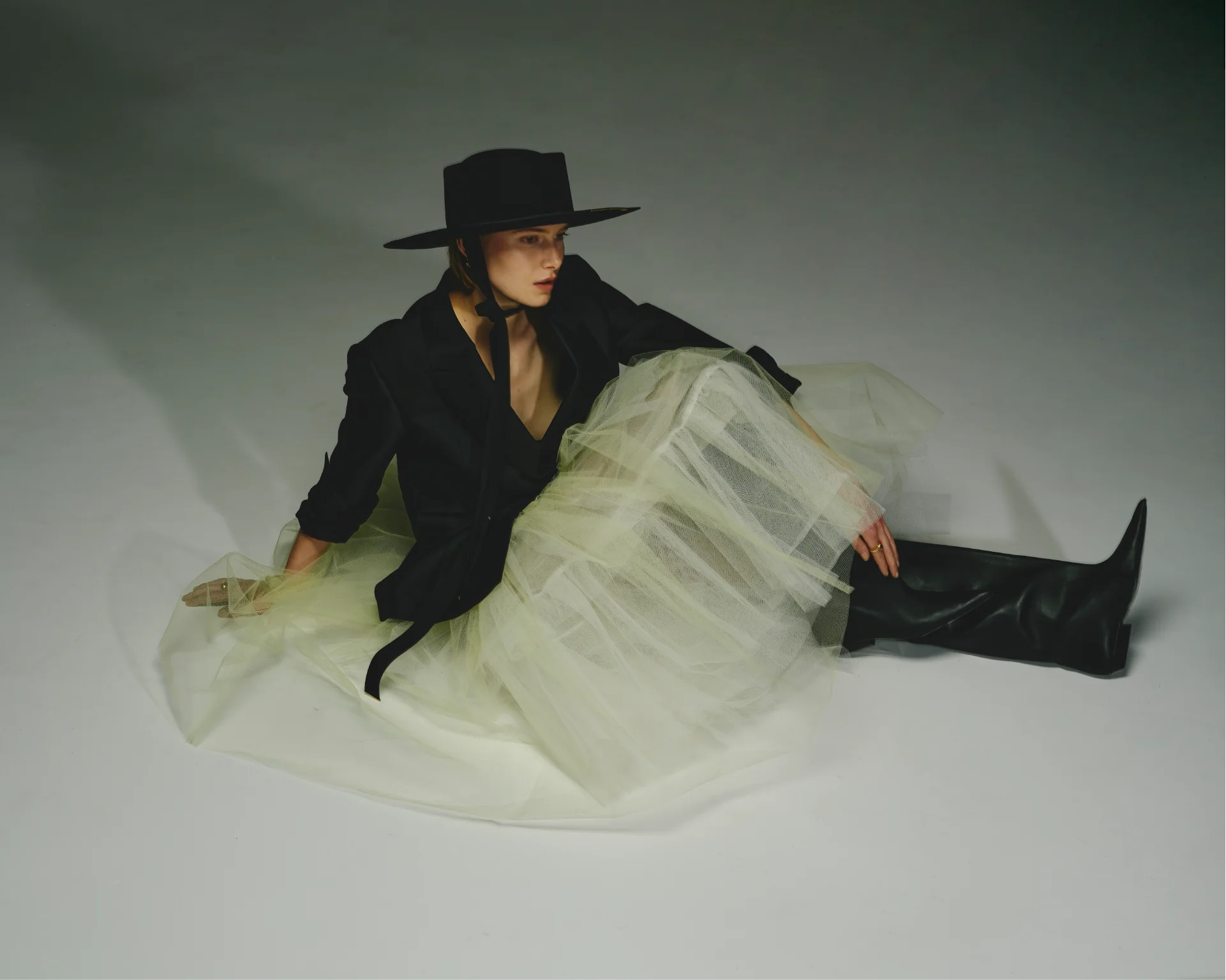 DANCE IN THE DARK | Chaos