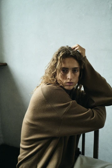 LOOK 01