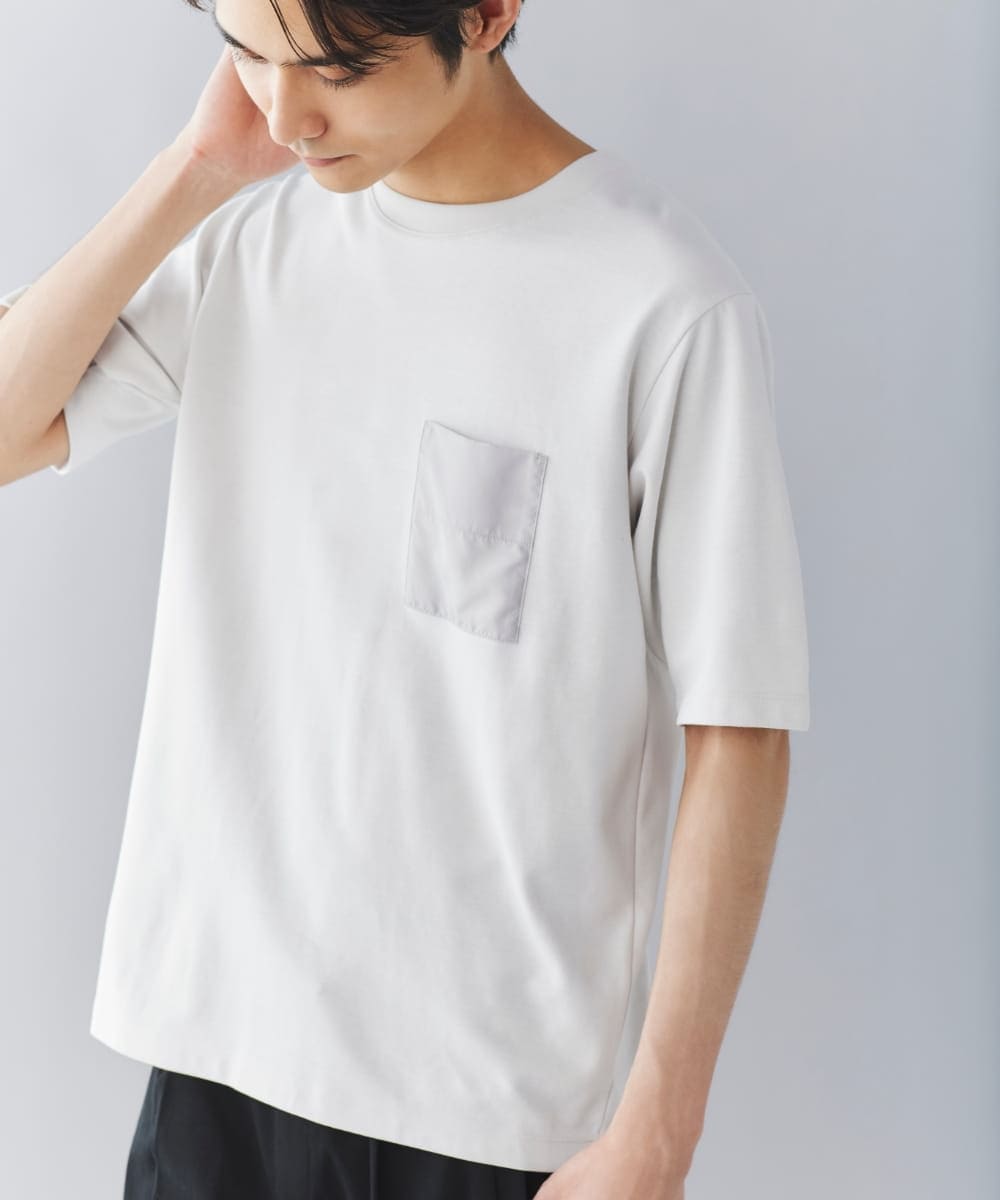 シンプルで合わせやすい“ポケT”