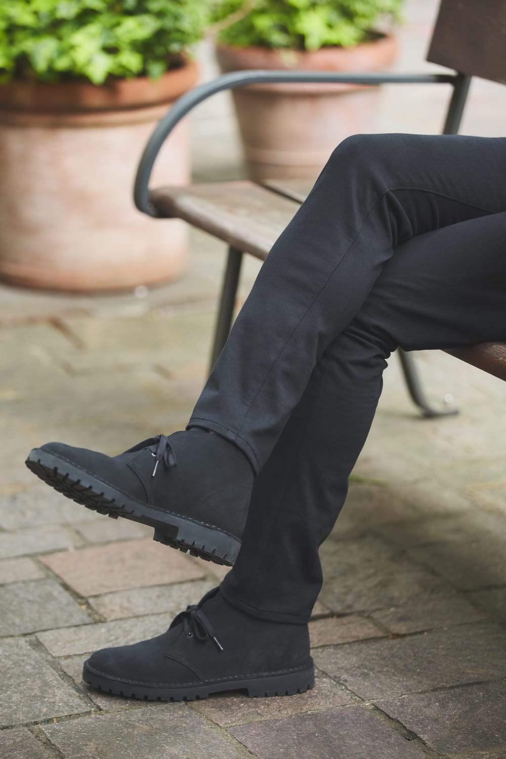 膝抜けもしにくいストレッチ生地