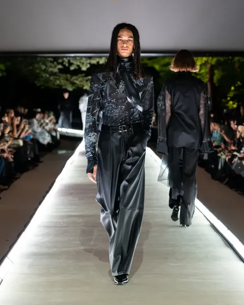 LOOK 08