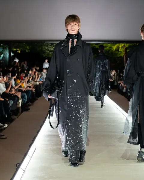 LOOK 12