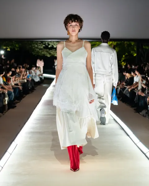 LOOK 17