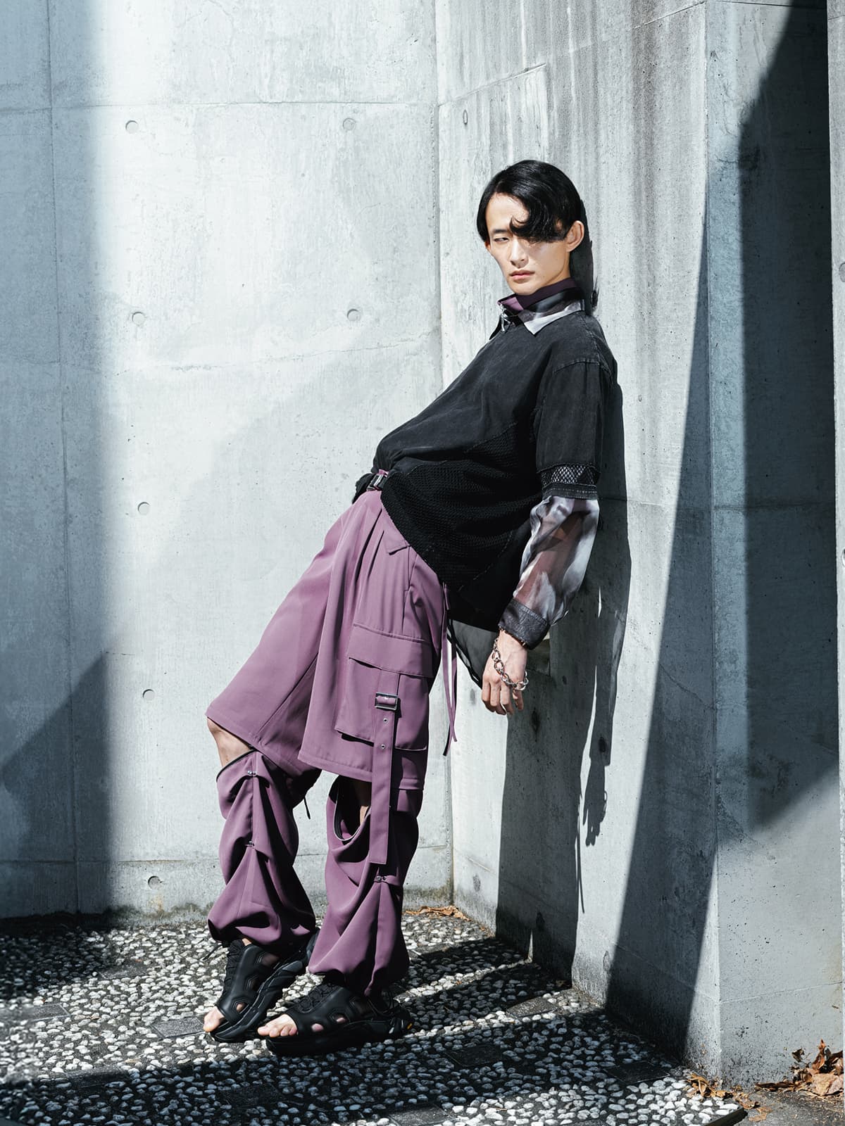“脱・シンプル”を叶えるピグメントTシャツ4選 Look 17