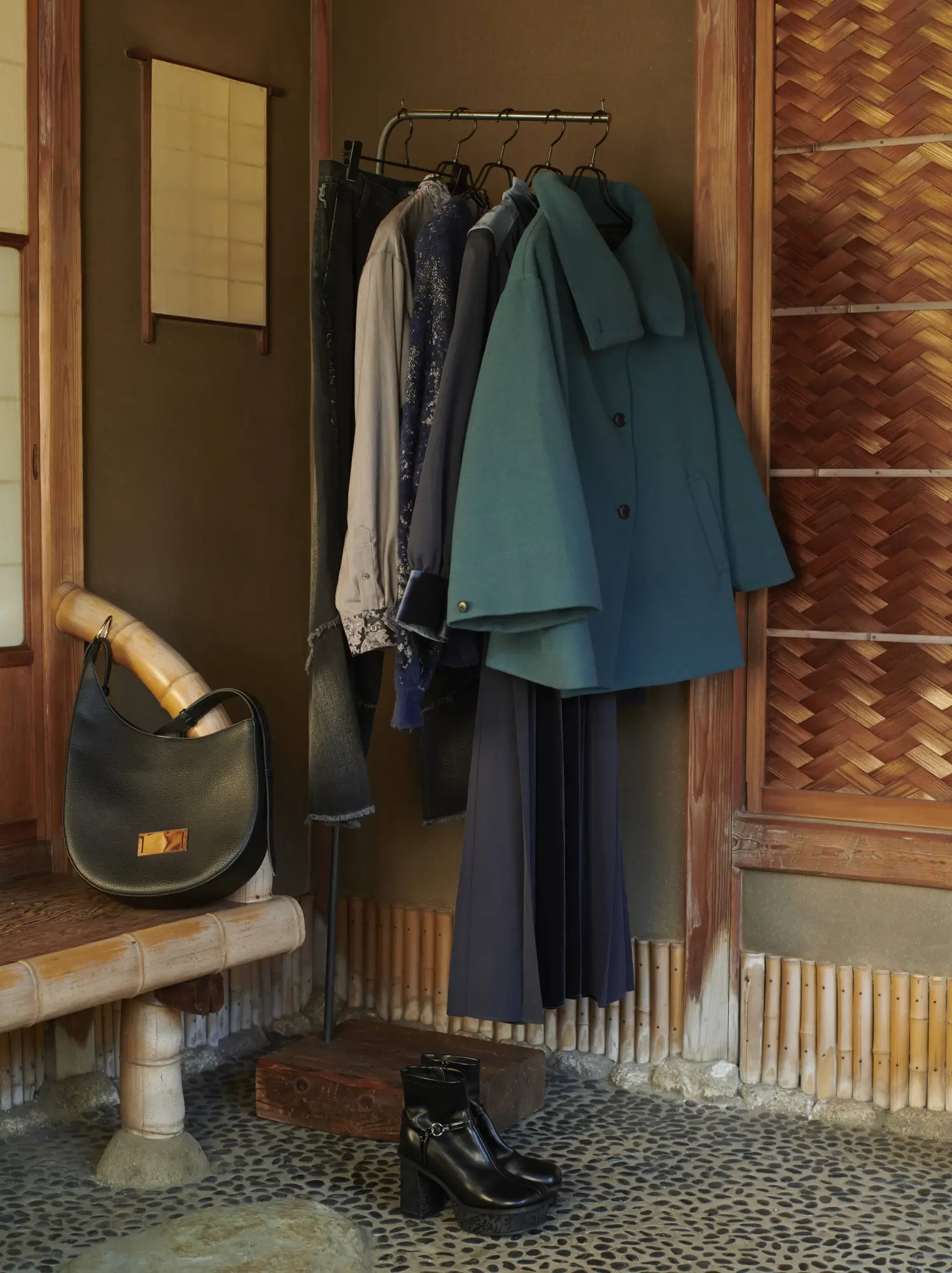 店内¥20,000以下の商品どれでも一点