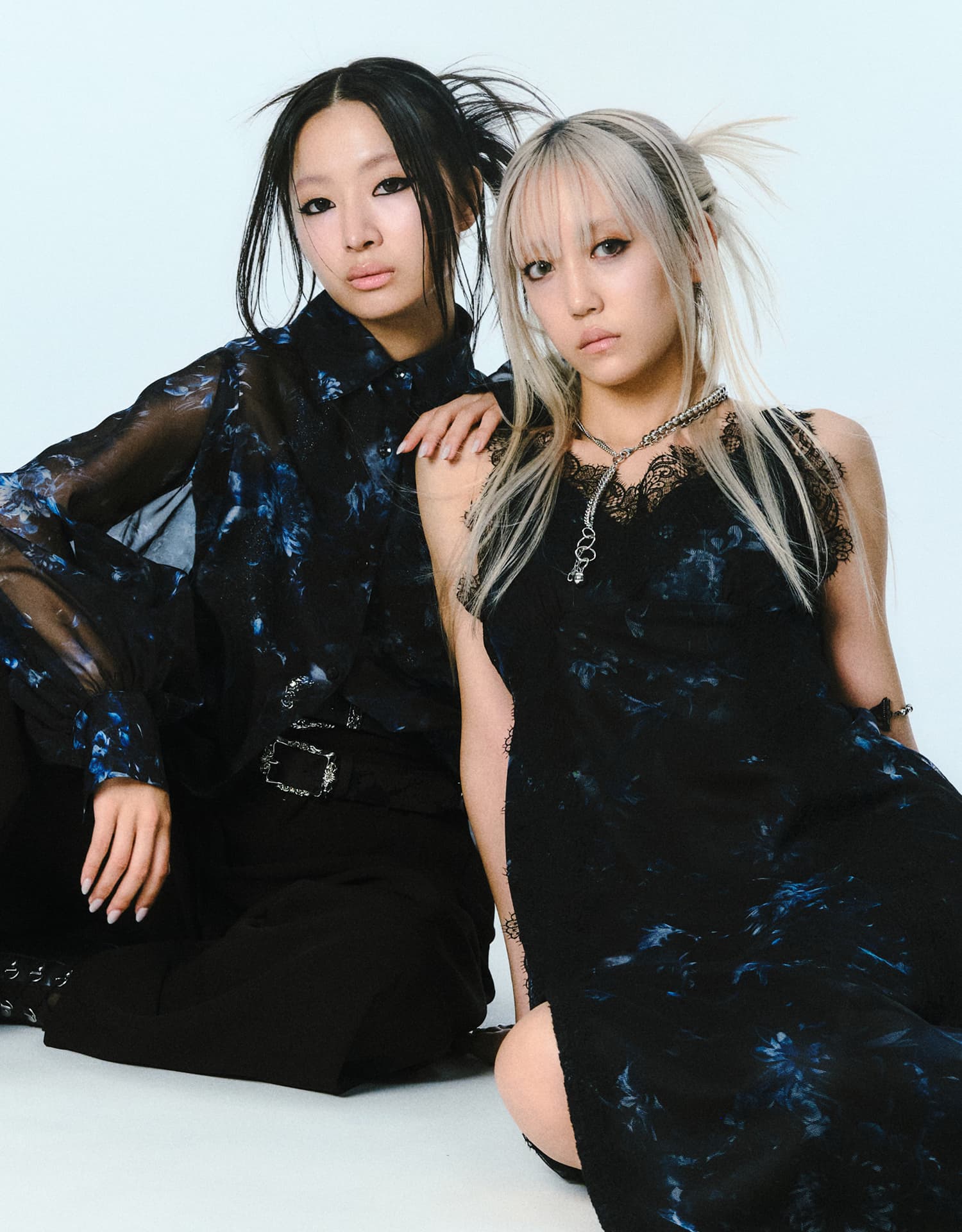 FLOWER GLOW feat. SAYAKA & COCO Look 08