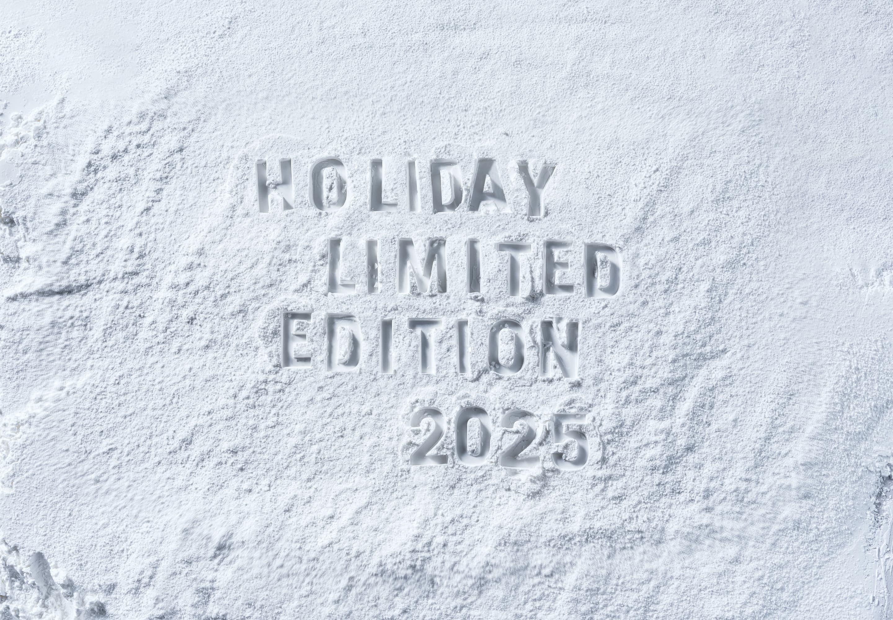 HOLIDAY LIMITED EDITION 2025 キーヴィジュアル
