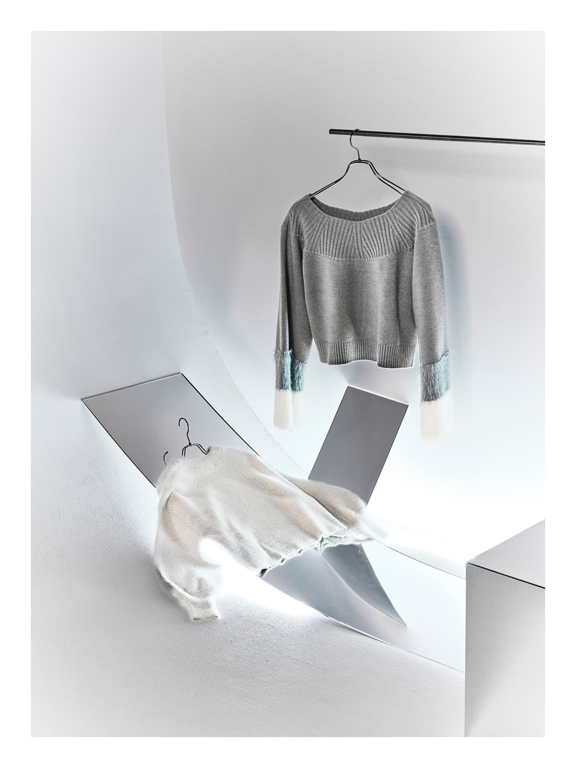 HOLIDAY LIMITED EDITION 2025 LADIES ITEM 5