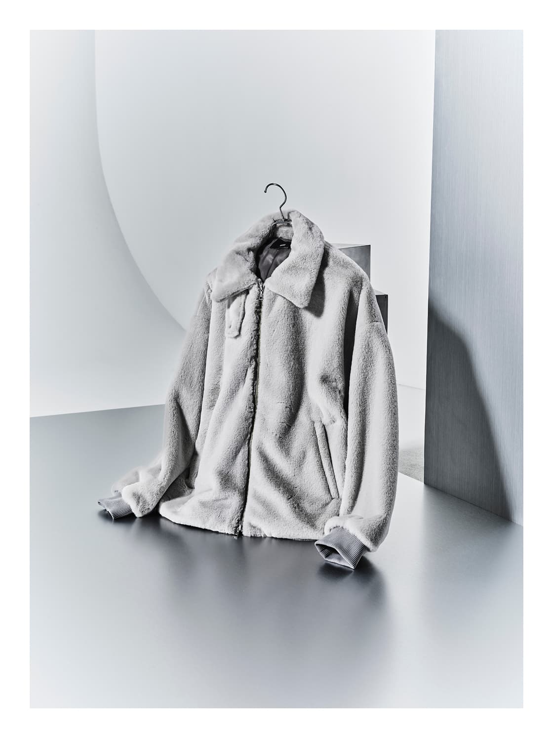 HOLIDAY LIMITED EDITION 2025 MENS ITEM 2