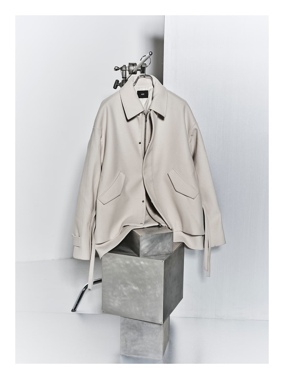 HOLIDAY LIMITED EDITION 2025 MENS ITEM 2