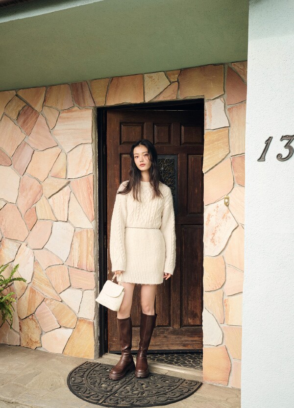 LOOK 2