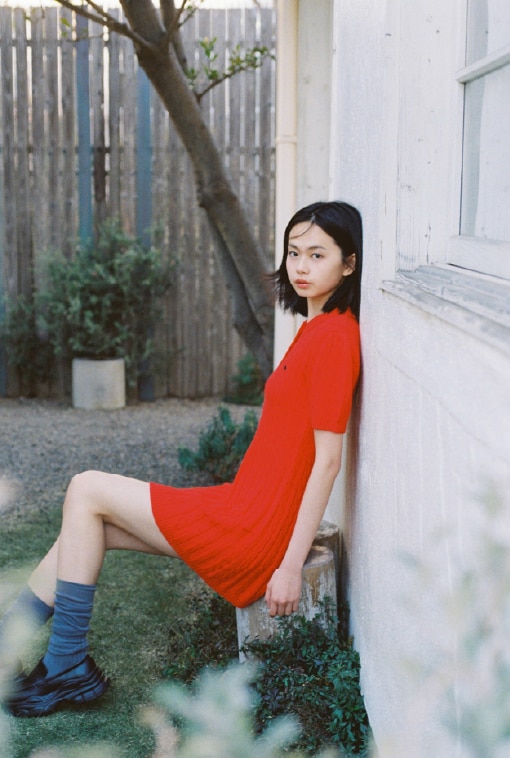 look 5. The vivid red makes me lovely.