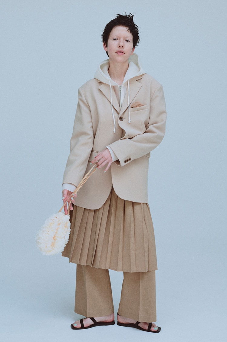 LOOK1