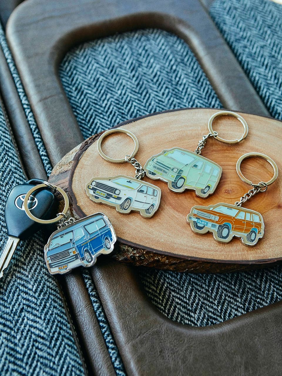 KEY CHAIN