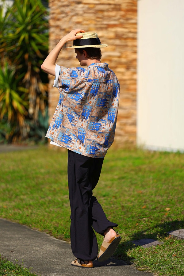 Open collar shirt