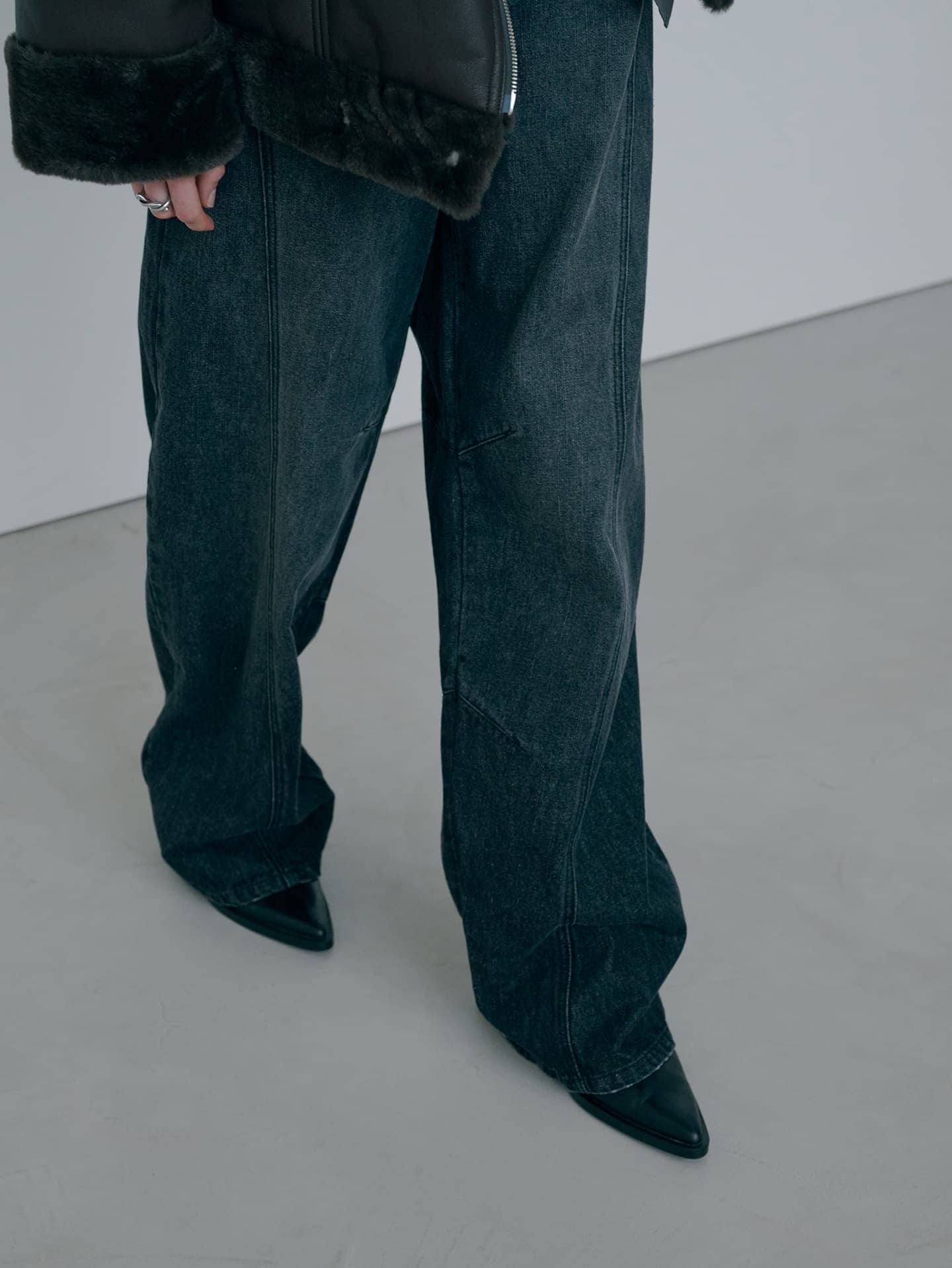 LOOK 03 detail
