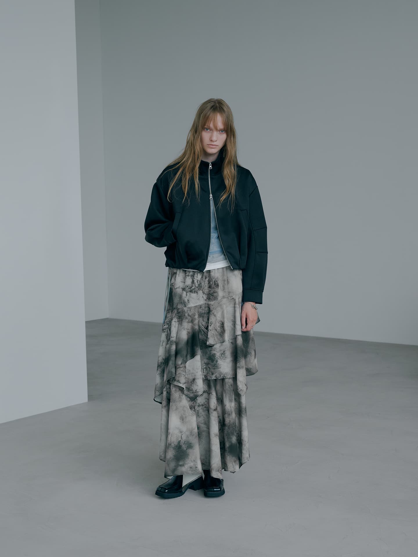LOOK 04