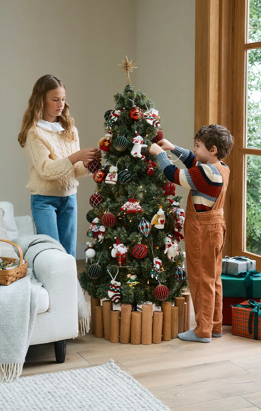 HAPPY HOLIDAYS MARKET