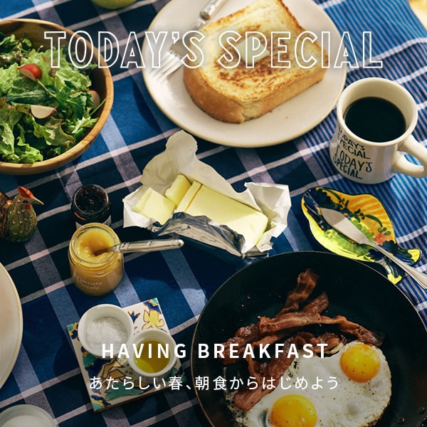 TS HAVING BREAKFAST(朝食)